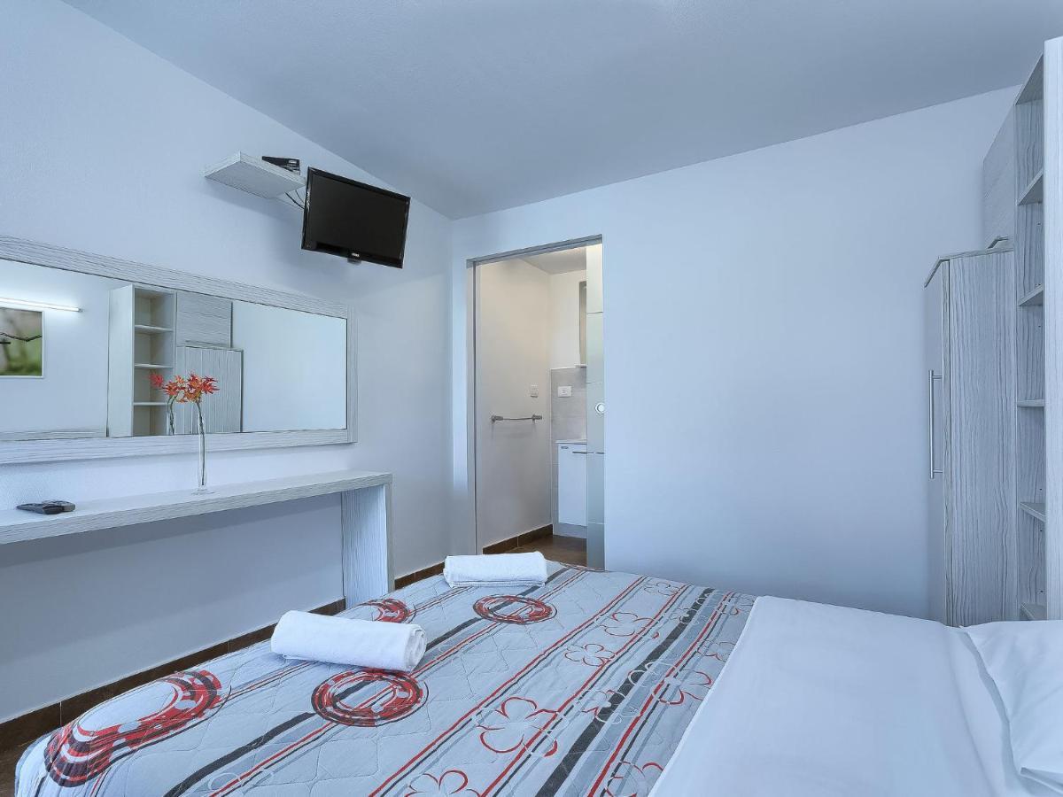 Apartment Nika-9 Umag Exteriör bild